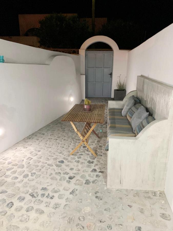 Poli Cave House Santorini Fira (Santorini) Exterior foto