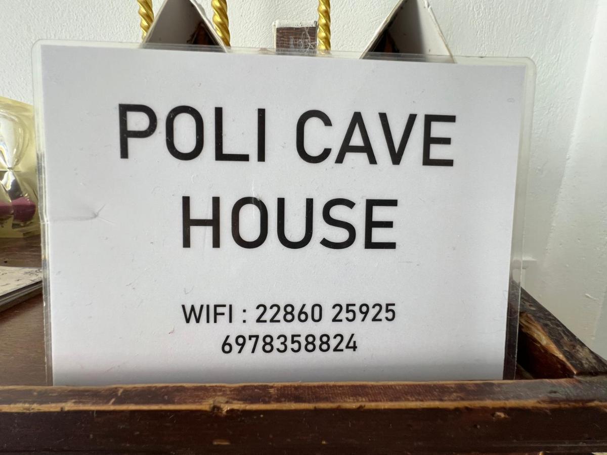 Poli Cave House Santorini Fira (Santorini) Exterior foto